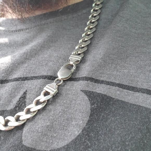 Silver necklace - Picture 1 of 3